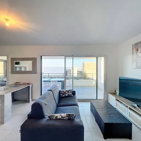 Moderne T3 Avec Piscine Et Terrasse A Calvi - Fr-1-719-28